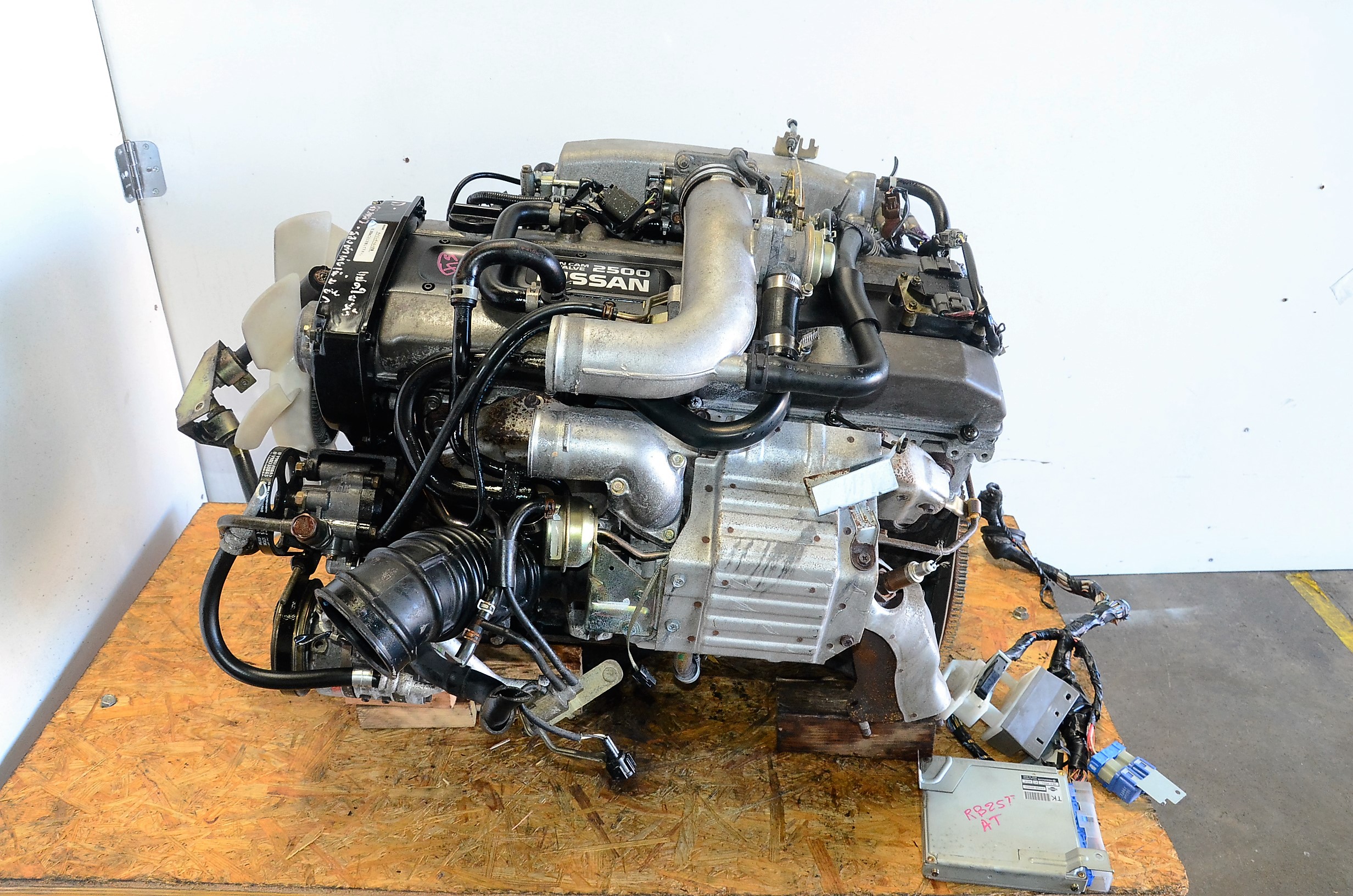 JDM Nissan Skyline  RB25DET  Turbo Engine Only: Image 6