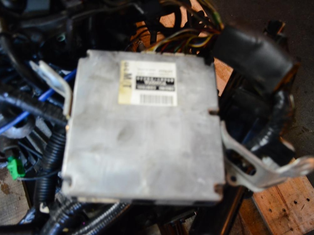 JDM Toyota Levin 4AGE 20Valve Engine 6 Speed Transmission 4A-GE Blacktop AE111 BLACK TOP: Image 1