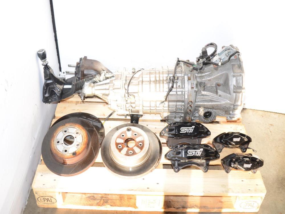 2008-2014 SUBARU STI 6 SPEED MANUAL TRANSMISSION WITH REAR DIFFERENTIAL & BLACK OEM DISK CALIPERS: Image 1