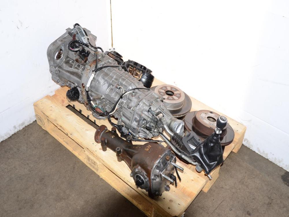 2008-2014 SUBARU STI 6 SPEED MANUAL TRANSMISSION WITH REAR DIFFERENTIAL & BLACK OEM DISK CALIPERS: Image 6