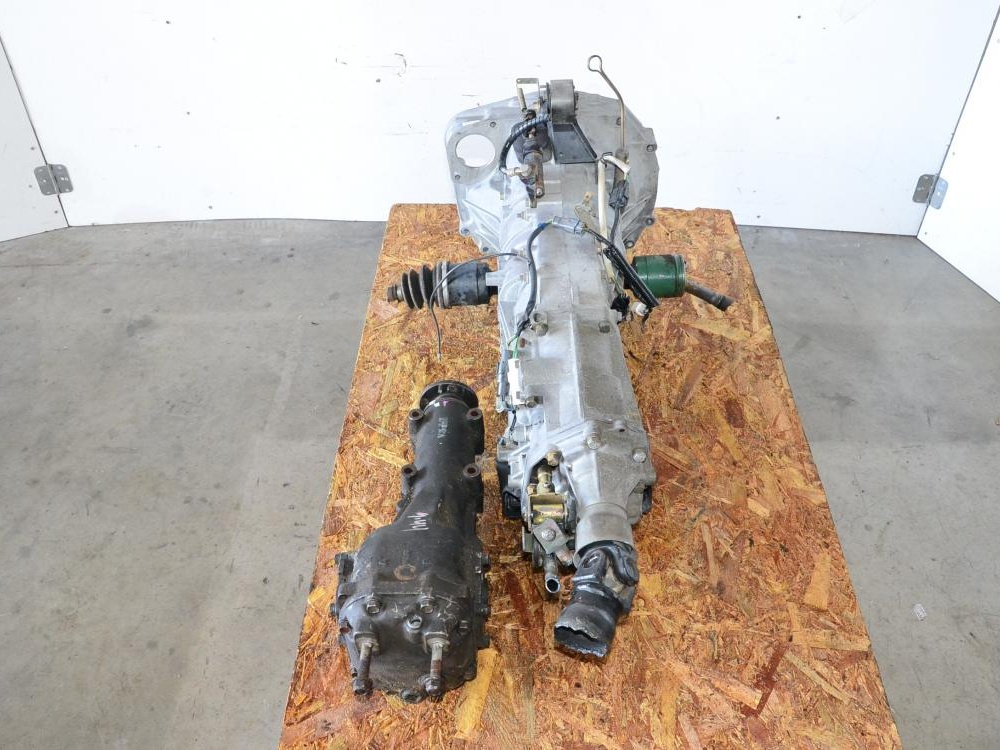 2002-2005 Subaru Impreza WRX Manual Transmission AWD with Rear Differential JDM LOW MILE: Image 6