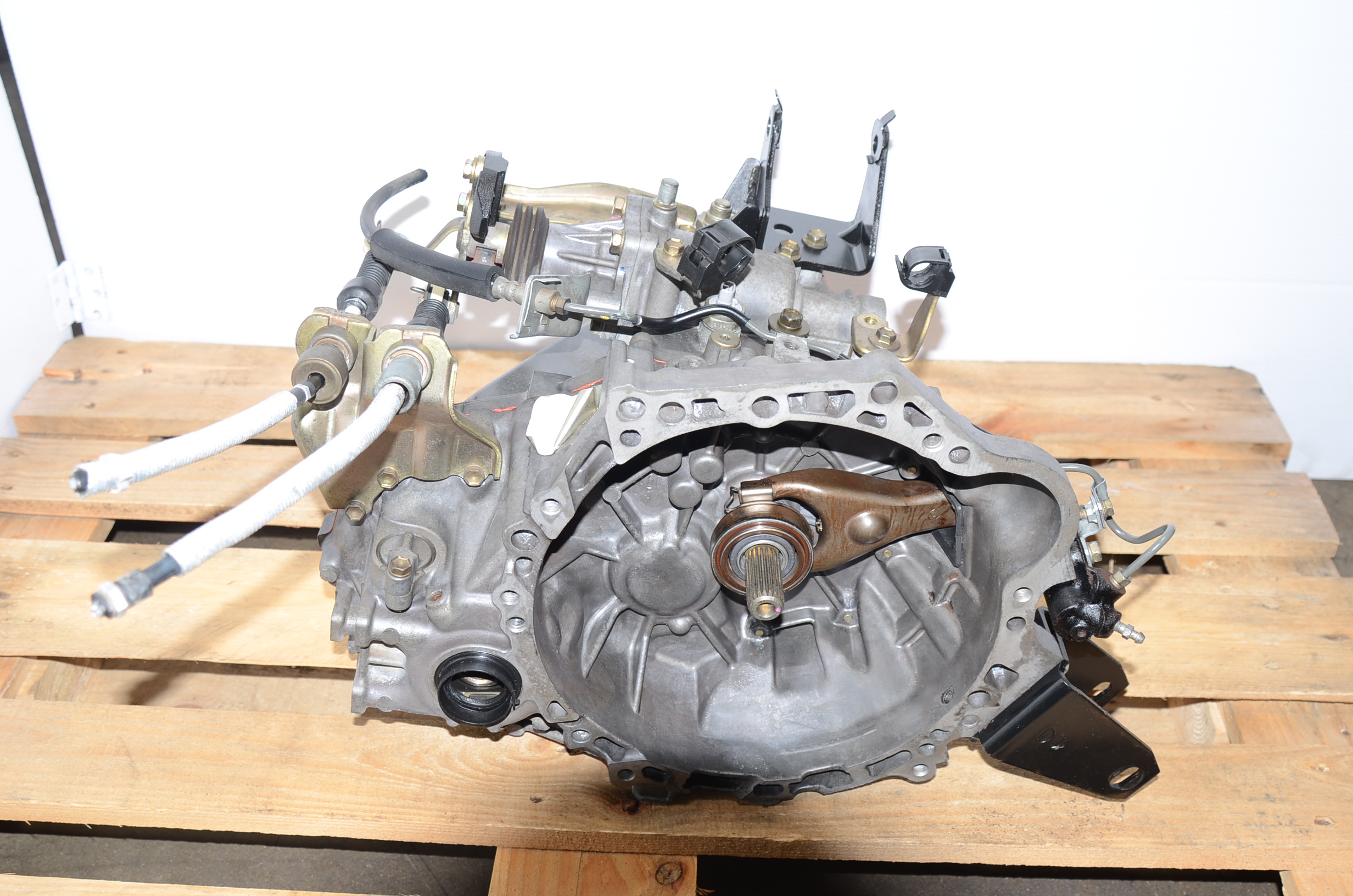 2003-2008 JDM TOYOTA COROLLA XRS, MATRIX 6 SPEED MANUAL TRANSMISSION 1.8L 2ZZ